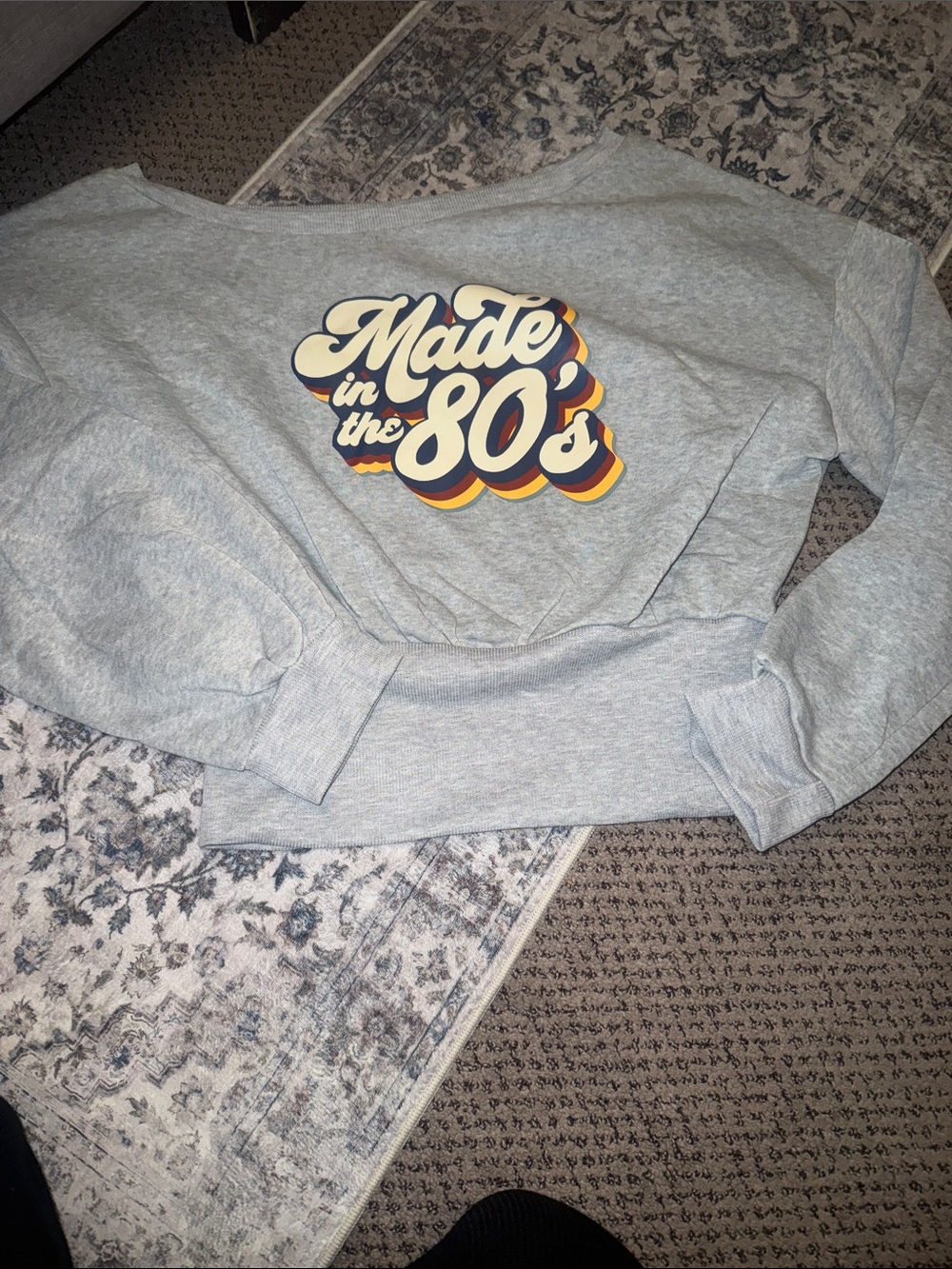 SHEIN Gray Crewneck Sweatshirt with Retro 'Made in the 80's' Graphic